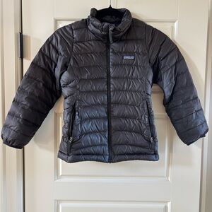 Patagonia Girl’s Puffer Jacket - Black size small (7-8)